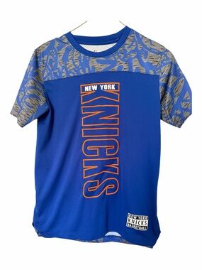 NBA New York Knicks Royal Blue and Gray Graphic Tee
